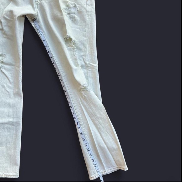 Levi’s 501 White Straight Fit Distressed Men's Jeans - Picture 7 of 7